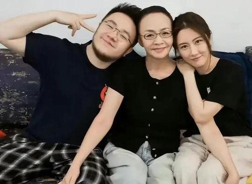 娱乐八卦爆料姐妹吃瓜微博,姐妹吃瓜微博，揭秘明星幕后故事